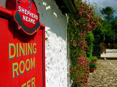 Sign outside Pepper Box Inn, Ulcombe